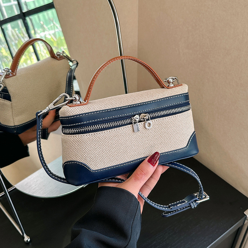 6a614b6b-5b06-41d9-b10a-eb01ae42bc0a.jpg Fashion Portable Small Square Bag For Women - Image 1